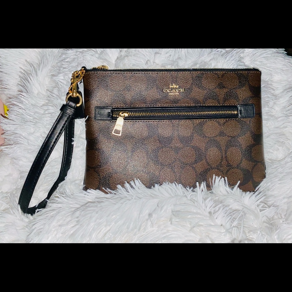 Authentic Large Coach wristlet